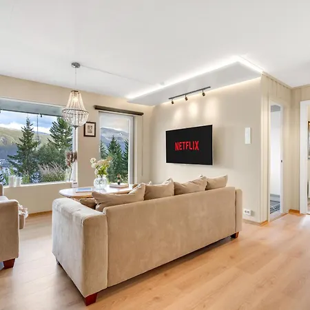 Northern Sky View With Free Parking Appartamento *