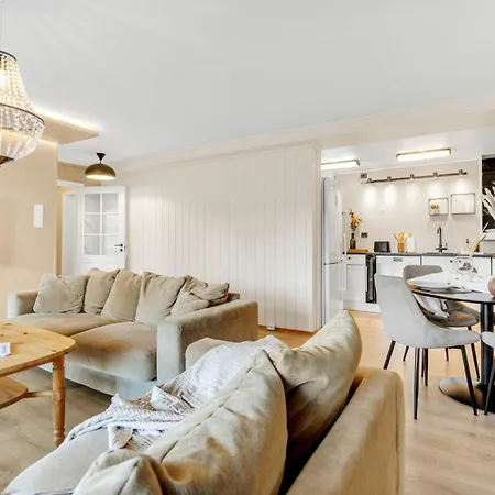 Northern Sky View With Free Parking Tromsø