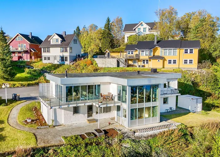 Northern Sky View With Free Parking