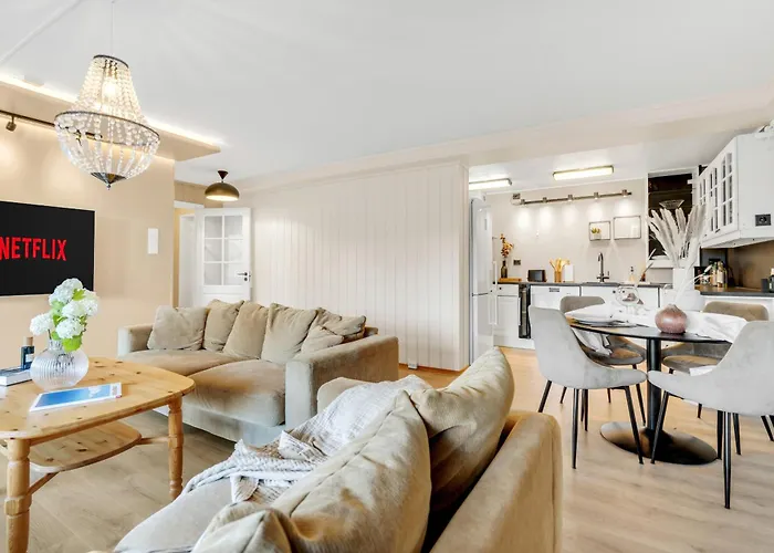 Northern Sky View With Free Parking Tromsø