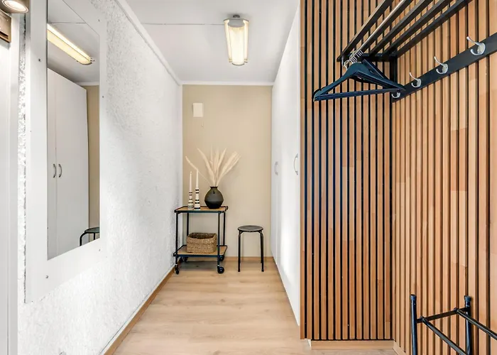 Northern Sky View With Free Parking *