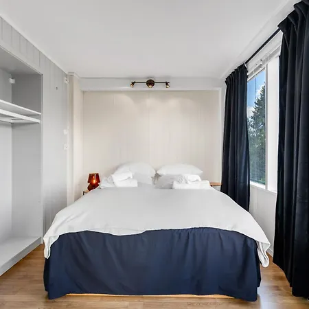 Northern Sky View With Free Parking