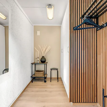 Northern Sky View With Free Parking *